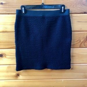 ✨NWOT✨ Forever 21 Texture Black Skirt